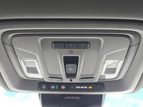 Used 2023 GMC Sierra 1500 SLT w/ SLT Premium Plus Package image 38