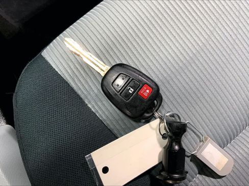 Used 2013 Toyota Prius C Two FWD image 15