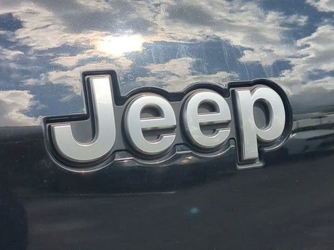 Used 2023 Jeep Grand Cherokee L Summit AWD/4WD image 13