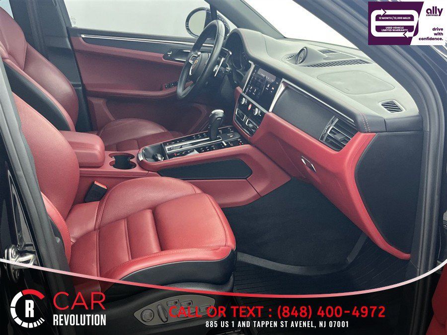 Used 2024 Porsche Macan GTS AWD/4WD image 48
