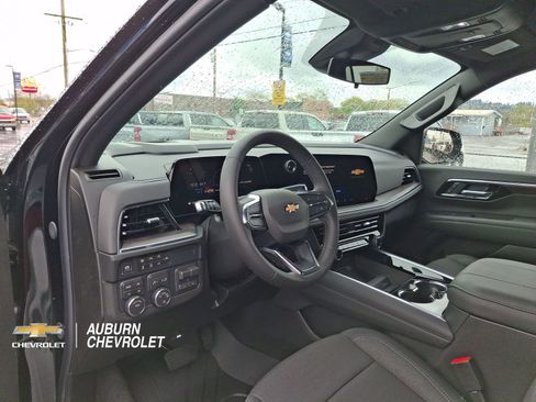 New 2026 Chevrolet Suburban LS AWD/4WD image 17