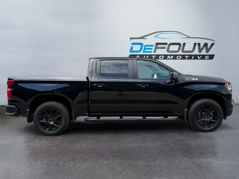 Used 2024 Chevrolet Silverado 1500 RST w/ Convenience Package II AWD/4WD image 2