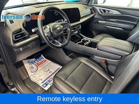 Used 2026 Chevrolet Traverse LT image 17