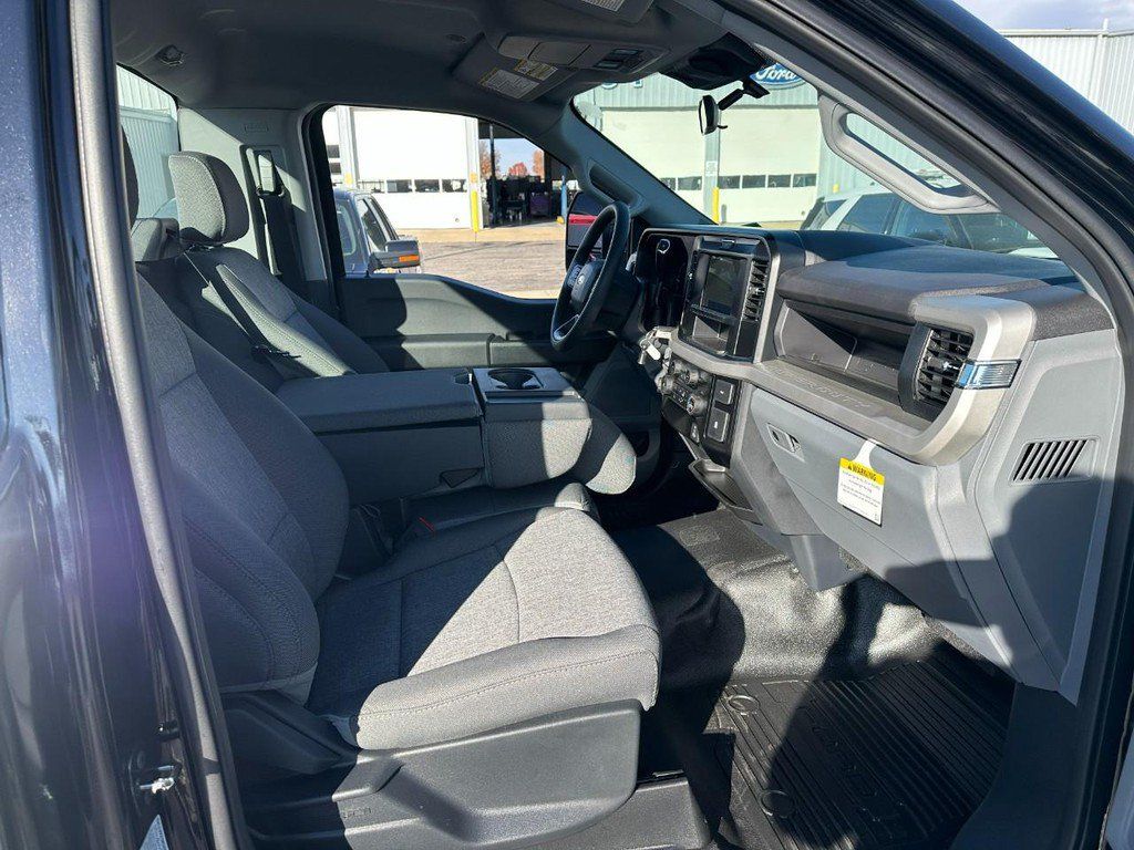 New 2026 Ford F350 XL RWD image 4