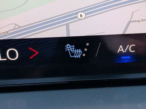 New 2026 Chevrolet Traverse LT image 25