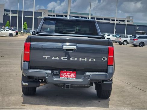 Used 2024 Toyota Tacoma Limited w/ Limited Package (LT) AWD/4WD image 6