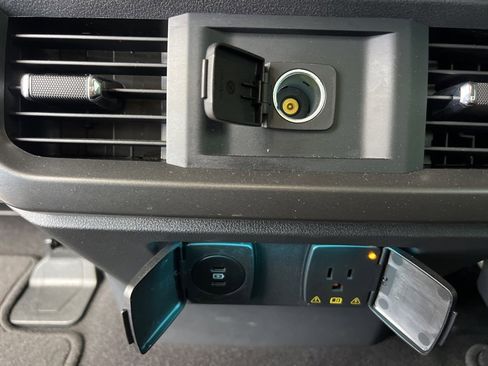 Used 2024 Ford F150 XLT w/ Equipment Group 302A MID image 18