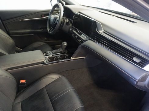 Used 2025 Toyota Camry XSE image 26