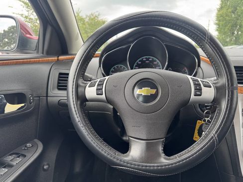Used 2011 Chevrolet Malibu LT image 16