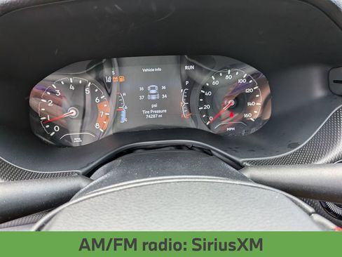 Used 2022 Jeep Compass Trailhawk AWD/4WD image 17