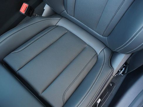 New 2026 BMW 330i 330i w/ M Sport Package image 11