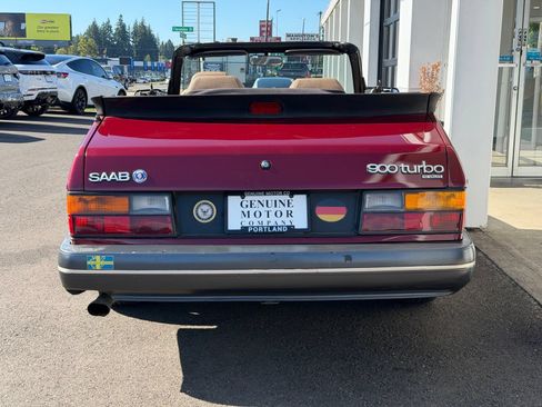Used 1993 Saab 900 S FWD image 4