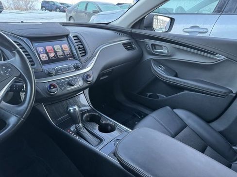 Used 2017 Chevrolet Impala LT image 16