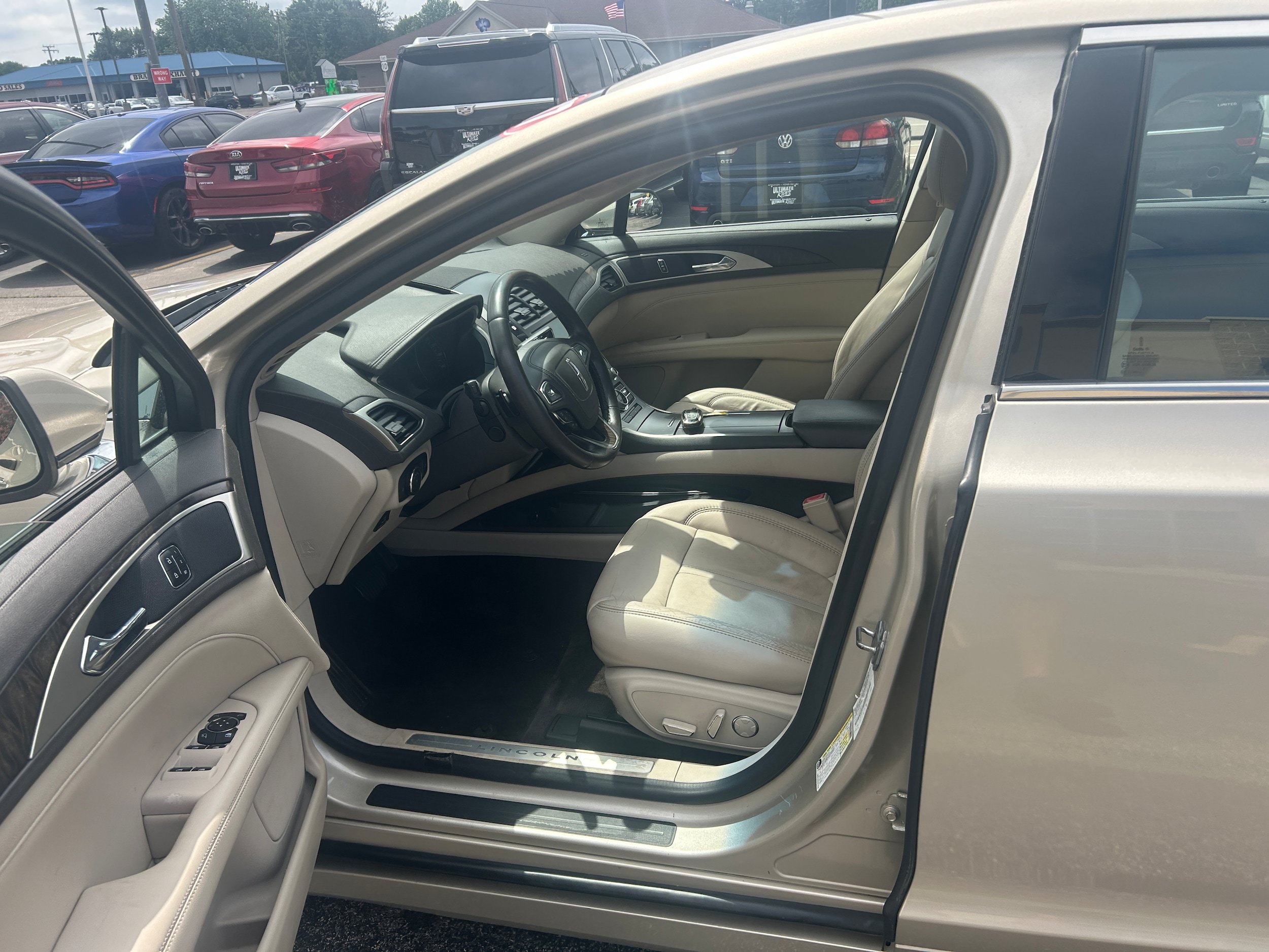 Used 2017 Lincoln MKZ Select FWD image 6