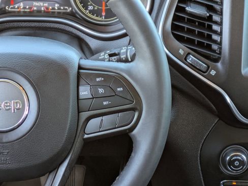 Used 2021 Jeep Cherokee Trailhawk w/ Trailer Tow Group image 22