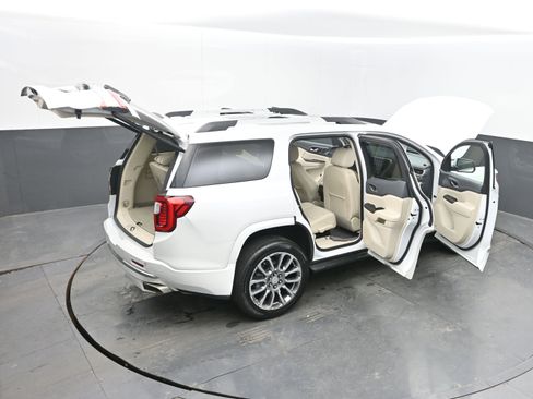 Used 2022 GMC Acadia Denali w/ Denali Technology Package image 46