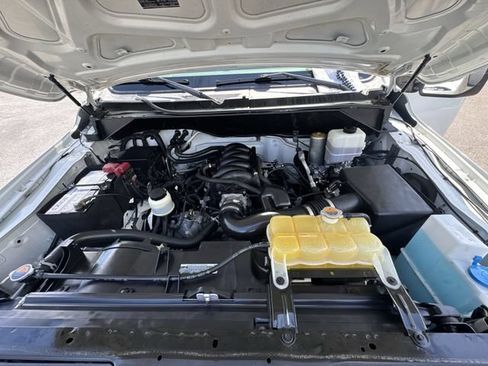 Used 2016 Nissan NV 2500 SV w/ Technology Package RWD image 29
