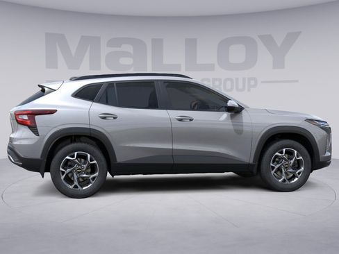 New 2026 Chevrolet Trax LT image 5