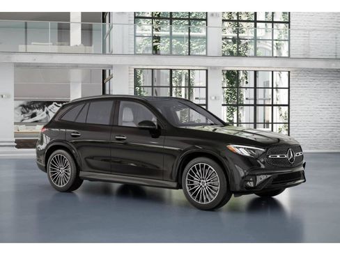 Used 2026 Mercedes-Benz GLC 300 image 11
