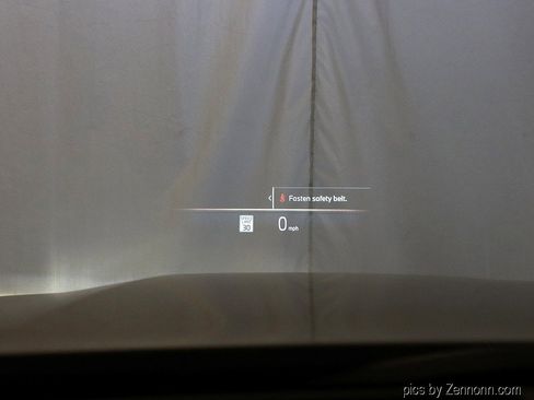 Used 2026 BMW 530i xDrive w/ Premium Package image 18