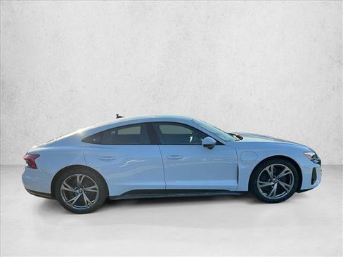 Used 2023 Audi e-tron GT Premium Plus image 4