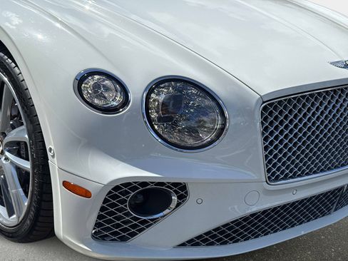 Used 2020 Bentley Continental GT V8 image 9