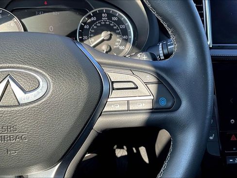 Certified 2024 INFINITI QX50 Luxe image 27