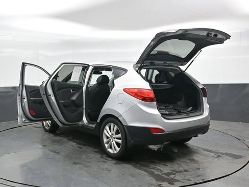 Used 2011 Hyundai Tucson Limited w/ Premium Pkg 3 FWD image 46