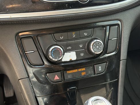 Used 2019 Buick Encore Preferred image 22