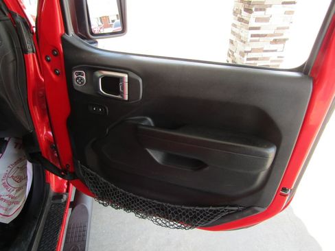 Used 2022 Jeep Wrangler Unlimited Sport AWD/4WD image 15