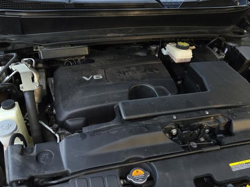 Used 2020 Nissan Pathfinder S image 20