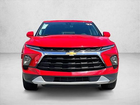 Used 2023 Chevrolet Blazer LT FWD image 3