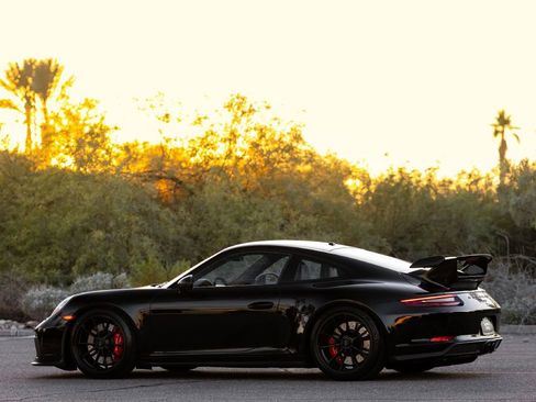 Used 2018 Porsche 911 GT3 image 18