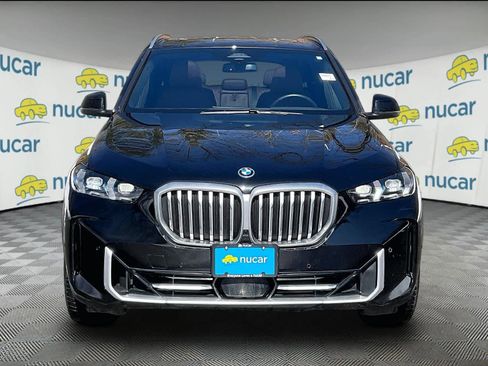 Used 2025 BMW X5 xDrive50e image 2