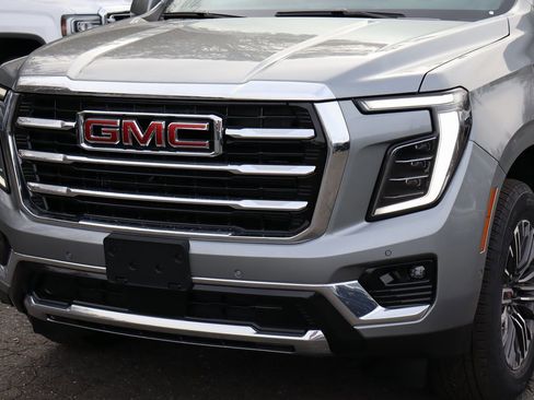 New 2026 GMC Yukon Elevation image 4