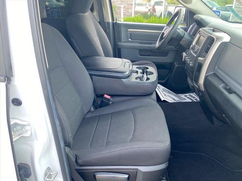 Used 2019 RAM 1500 Warlock AWD/4WD image 23