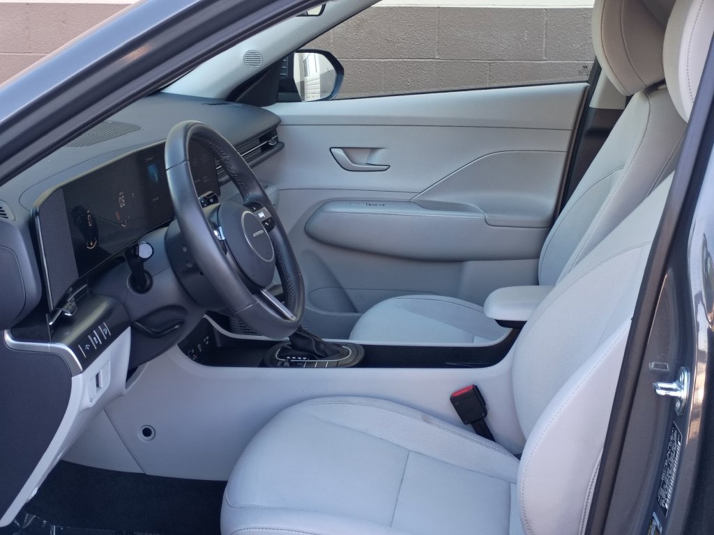 Certified 2025 Hyundai Kona SEL AWD/4WD image 16