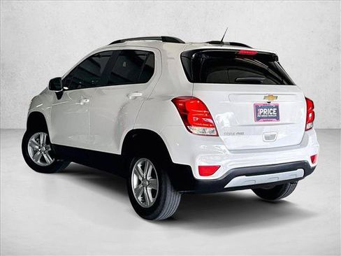 Used 2022 Chevrolet Trax LT AWD/4WD image 13