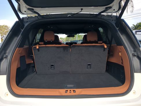 Used 2025 Lincoln Aviator Black Label w/ Jet Appearance Package image 13