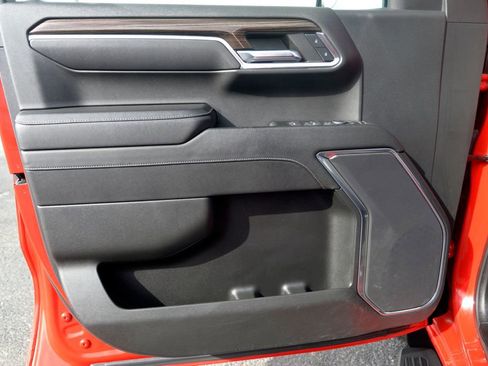 Used 2023 Chevrolet Silverado 1500 LT image 14