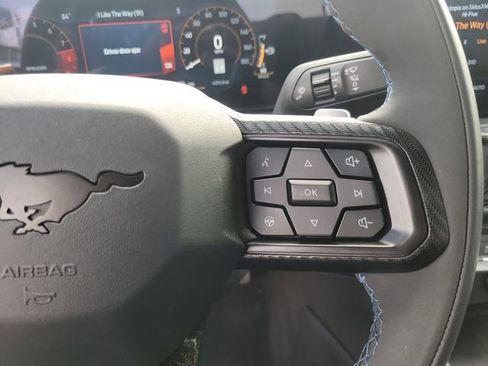 Used 2025 Ford Mustang Dark Horse image 15