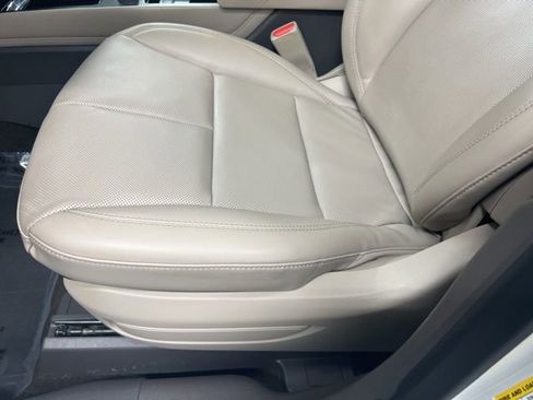 Used 2023 Lincoln Corsair AWD w/ Equipment Group 101A image 14