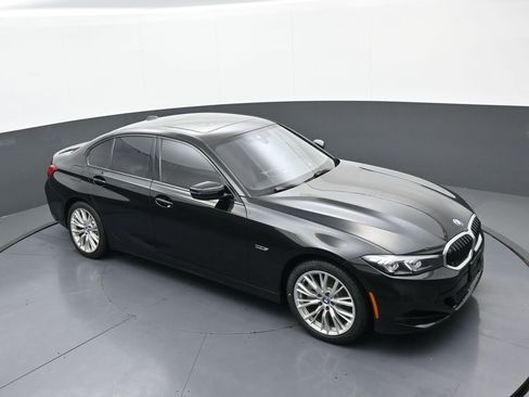 Used 2023 BMW 330e xDrive w/ Premium Package image 29