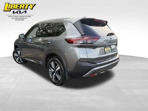 Used 2023 Nissan Rogue SL w/ SL Premium Package AWD/4WD image 5