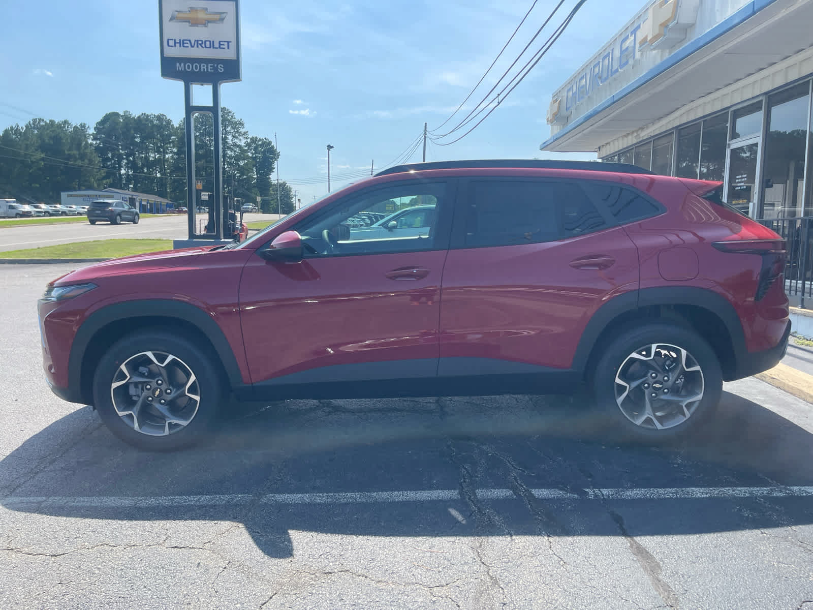 New 2026 Chevrolet Trax LT w/ Driver Confidence Package FWD image 4