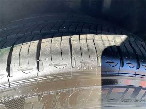 Used 2022 Tesla Model 3 Long Range image 34