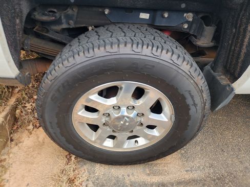 Used 2015 Chevrolet Silverado 3500 LTZ w/ Duramax Plus Package image 9