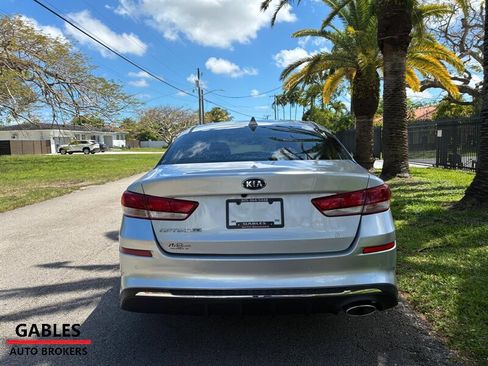 Used 2020 Kia Optima LX image 12