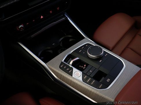 Certified 2026 BMW 330i xDrive Sedan AWD/4WD image 25