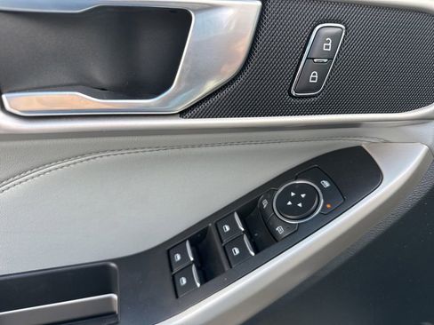 Used 2023 Ford Explorer XLT w/ Equipment Group 202A image 23